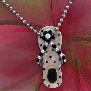 Hold on to Summer 🌸 Flip Flop Necklace